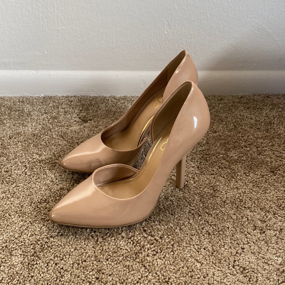 BCBG Nude Heels, size 7 Wide